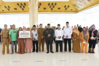 Lagi, 53 KK Dapat Bantuan Baznas Padangpariaman