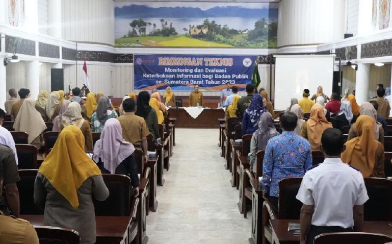 KI Sumbar buka kegiatan monev KIP 2023 bagi badan publik di Sumbar, Selasa (22/8). (Dok : Istimewa)