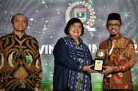 DPRD Sumbar Raih Green Leadership Nirwasita Tantra 2022