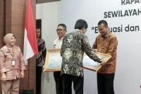 Genius Umar Terima BKN Award 2023