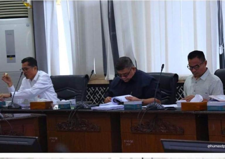 Badan Pembentukan Peraturan Daerah DPRD Sumbar gelar rapat kerja bersama mitra bahas Ranperda RTRW Provinsi Sumbar 2023-2043, di DPRD Sumbar, Rabu (13/9). (Dok : Istimewa)