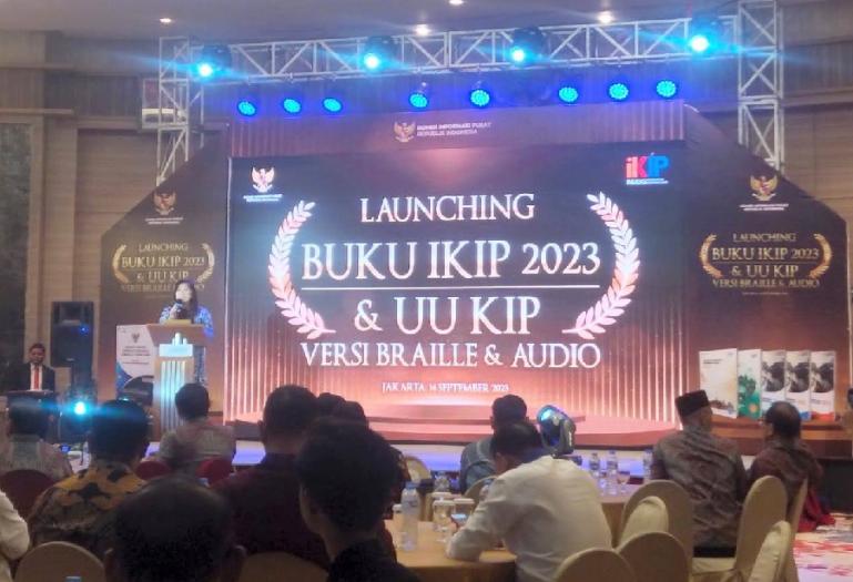 Penanggung jawab IKIP, Rospita Vici Paulyn berikan sambutan pada launching BUKU IKIP 2023 di Jakarta, Kamis (14/9). (Dok : Istimewa)