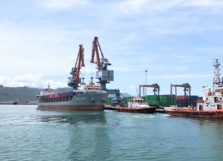 Pelabuhan Teluk Bayur, Kota Padang, Sumatera Barat. (Dok : Istimewa)