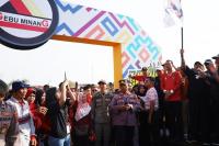 Gebu Minang Gelar Jalan Sehat Bersama di Pariaman