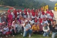 Ratusan Ibu-ibu Ikut Senam Sehat Perindo di Kota Padang