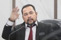 Usai Sidang, Adrian Tuswandi Mundur jadi Komisioner