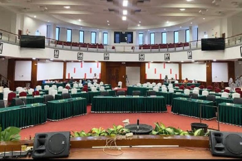 Suasana Convention Hall Unand menjelang tahapan penyaringan Pemilihan Rektor Unand  oleh SAU, Senin (16/10). (Dok : Istimewa)