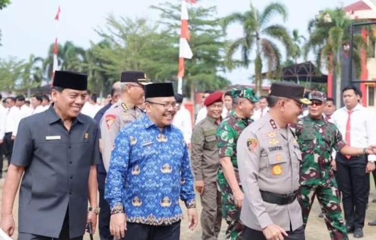 Wakil Ketua DPRD Sumbar Suwirpen Suib Hadiri Apel Gelar Pasukan Operasi Mantap Brata 2023-2024, Selasa (17/10/2023) di Lapangan Satbrobda Polda Sumbar. (Dok : Istimewa)