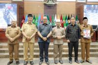 Paripurna Nota Pengantar Ranperda APBD Sumbar 2024: Pendapatan Daerah Diproyeksikan Rp 7,3 Trilun Lebih