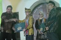 Sumbar Terima 21 Sertifikat WBTbI dari Kemendibud Ristek