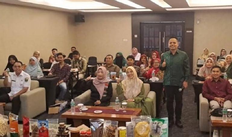 Foto bersama saat Seleksi Substantif Lomba Startup Dinas Kelautan dan Perikanan Sumbar, Rabu (1/11). (Dok : Istimewa)