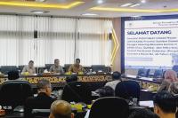 Merasa Tak Ada Solusi, Puluhan Peternak Ayam Ngadu ke DPRD Sumbar