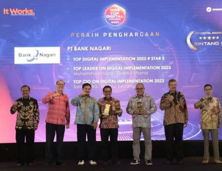 Bank Nagari menerima 3 penghargaan di Top Digital Award 2023. (Dok : Istimewa)