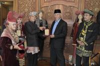 Perkokoh Hubungan Sumbar-Malaysia: Raja Besar Negeri Sembilan Berkunjung ke Limapuluh Kota