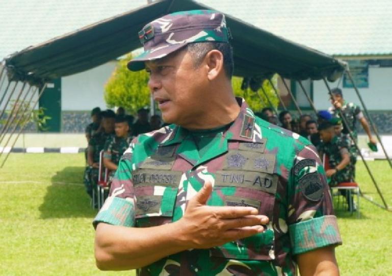 Komandan Korem 032/Wirabraja Brigjen TNI Rayen Obersyl. (Dok :: Istirahat)
