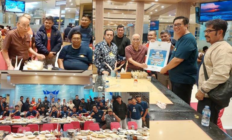 Rombongan Persikopa saat dijamu pengurus Iko Paris di Rumah Makan Sari Minang, Gambir, Jakarta, Senin malam (5/2). (Dok : Istimewa)