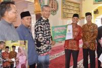 Baznas Kota Pariaman Serahkan Zakat bagi 462 Mustahik