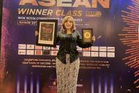 Perempuan Minang Berbicara di Kancah Internasional: CEO PT Sugesti Mandiri Utama Raih Golden Womenpreneur 2024