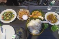 Nikmati Sunset Sambil Buka Puasa di Safari Cafe and Resto