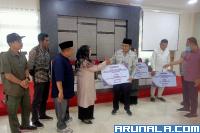 Tiga Petugas Adhoc Bawaslu Agam Terima Santunan