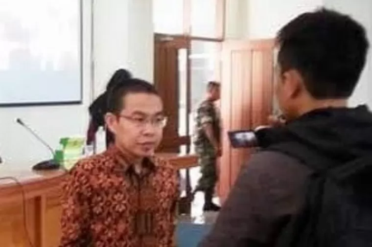 Ketua KI Sumbar, Musfi Yendra. (Dok : Facebook Musfi Yendra)