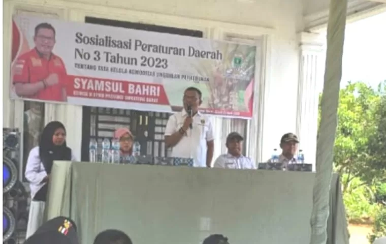 Anggota DPRD Sumbar, Syamsul Bahri berikan sosialisasi Perda No. 3 Tahun 2023 pada masyarakat di Nagari Koto Tuo, Pasaman Barat, Rabu (24/4/2024). (Dok : Istimewa)