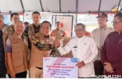Bank Nagari Kembali Salurkan Bantuan untuk Korban Bencana di Tanahdatar