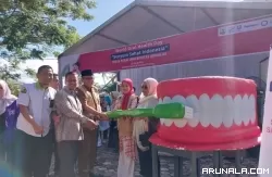 Menuju Indonesia Bebas Karies Gigi 2030, 125 Ribu Siswa se-Kota Padang Sikat Gigi Bersama