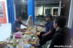 Nikmati Teh Talua Jahelo di KAIC Kampung Apar