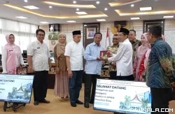 Pelajari Pola Kendalikan Harga Bahan Pokok, DPRD Riau Studi ke Sumbar