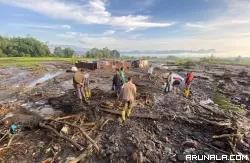 PVMBG Imbau Masyarakat Jauhi Aliran Sungai yang Berhulu Marapi