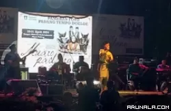 Wako Padang Hendri Septa jadi Penabuh Drum, Festival Rakyat Padang Memukau