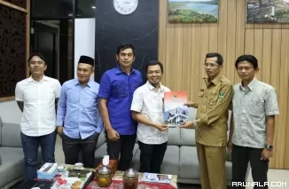 Raflis Berikan Penguatan pada Rombongan Komisi III DPRD Solsel