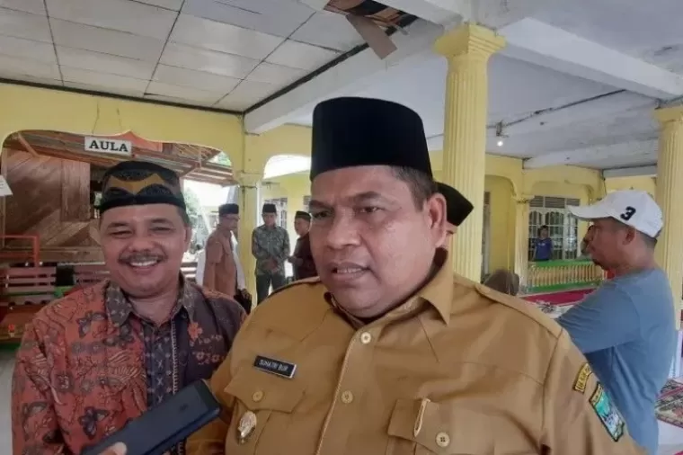 Bupati Padangpariaman, Suhatri Bur. (dok : istimewa)