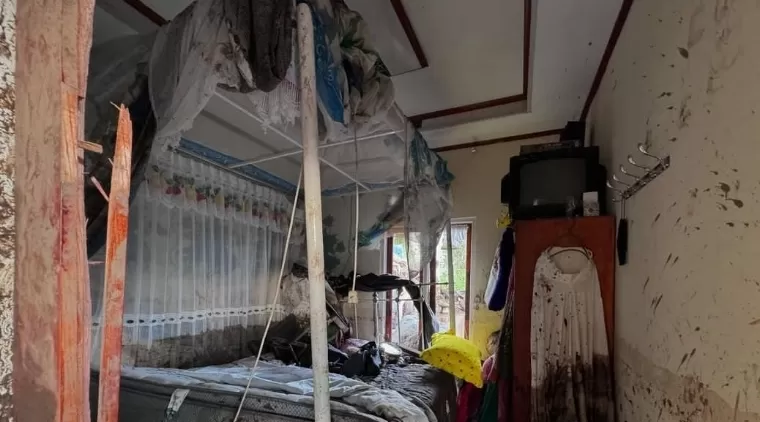 Rumah yang tercampak banjir luar dingin di Bukit Batabuah. Instagram/@sudutbukittinggi