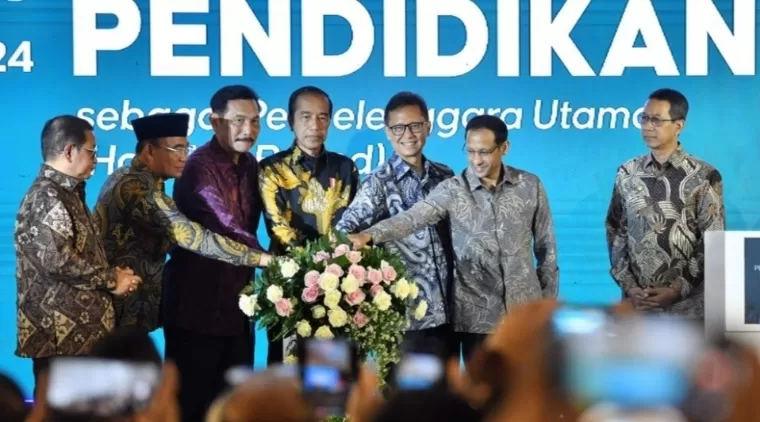Presiden Jokowi saat meresmikan Peluncuran Pendidikan Dokter Spesialis Berbasis RSP-PU, di Rumah Sakit Anak dan Bunda Harapan Kita, Jakarta, Senin (6/5/2024). Humas Setkab