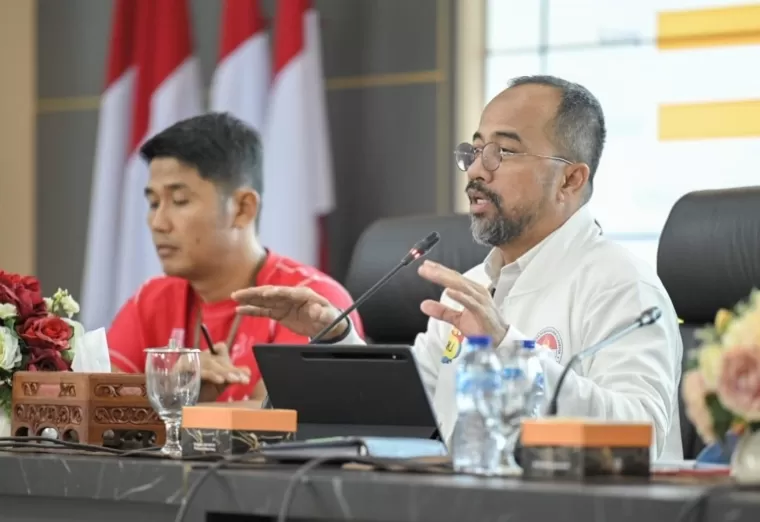 Kepala Dispora Sumbar, Maifrizon. (Dok : Istimewa)