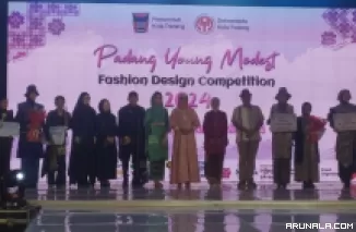 Desainer Muhammad Ridho Juara Padang Young Modest Fashion Design Competition 2024