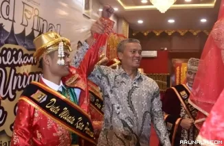 Farrel Zaidan Nafisa dan Rima Syukhria Jadi Cik Ajo Cik Uniang Kota Pariaman 2024