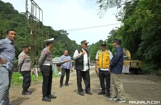 Pengerjaan Jalan di Lembah Anai Dikebut, Mahyeldi Minta Masyarakat Bersabar