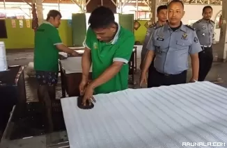 Sandal Buatan Napi Lapas Muaro Dipesan Hotel Berbintang di Sumbar