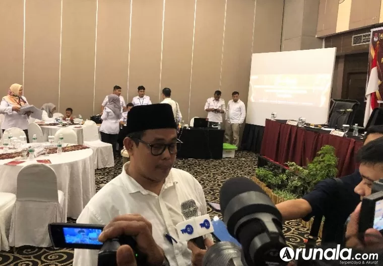 Komisioner KPU Sumbar, Ory Sativa Syakban. (dok : arunala.com)