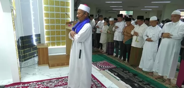 Shalat Idul Adha 1445 H di Masjid Ukhuwah, Balai Kota Padang, Aie Pacah, Senin (17/6/2024). Diskominfo Kota Padang
