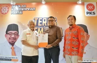 Maju Cawako Padang, Muhammad Iqbal Direstui PKS