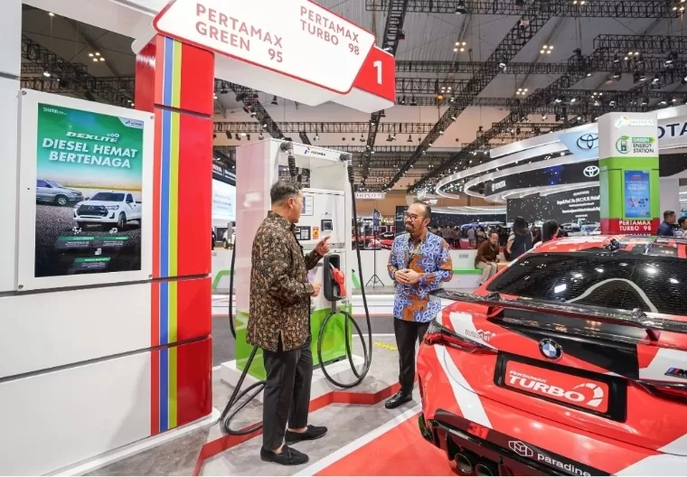 Booth Pertamina Patra Niaga di GIIAS 2024 memperlihatkan komitmennya menyambut era energi bersih. Dok Pertamina Patra Niaga
