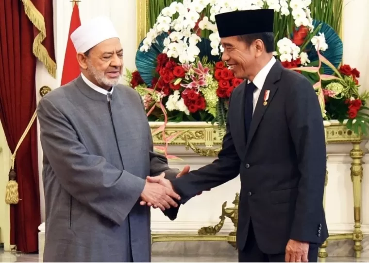 Presiden Jokowi saat menyambut kunjungan Grand Syekh Al Azhar, Prof Ahmed Mohammed Ahmed Al-Thayeb, di Istana Merdeka, Jakarta, Selasa (9/7/2024). Humas Setkab