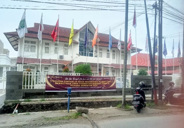 Kantor KPU Sumbar. (dok : arunala.com)