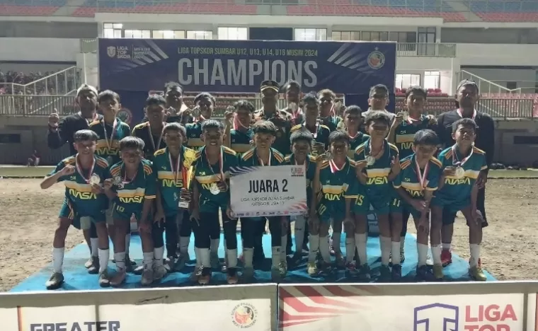 Tim SSB Sungai Abang U-13 Padangpariaman meraih juara 2 pada Liga Top Skor Zona Sumbar beberapa waktu lalu. (dok : istimewa)