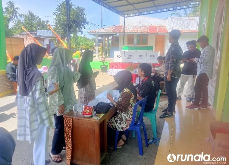 Suasana pemilihan di TPS 6 Nagari Rambatan, Kecamatan Rambatan, Kabupaten Tanahdatar, Sabtu (13/7/2024). (dok : arunala.com)