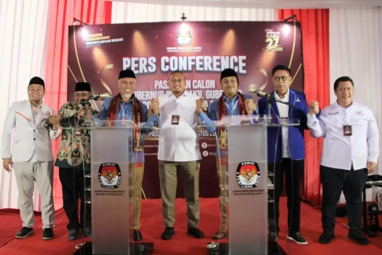 Andre Rosiade dan Rahmat Saleh saat mendamping pasangan calon Mahyeldi-Vasco mendaftar ke KPU Sumbar, Selasa (27/8/2024) lalu. (dok : istimewa)